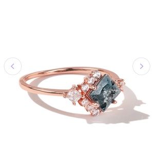 Oomiay (Gemandi) Rose Gold Empire ring size 7
